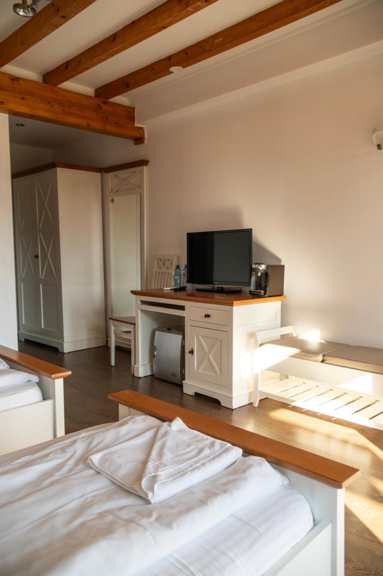 Lifeharbour Limanu Hotel Bagian luar foto