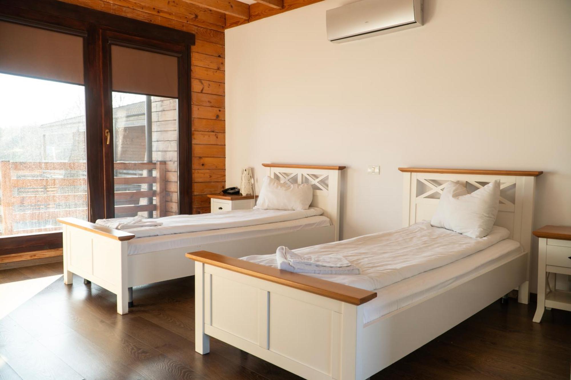 Lifeharbour Limanu Hotel Bagian luar foto