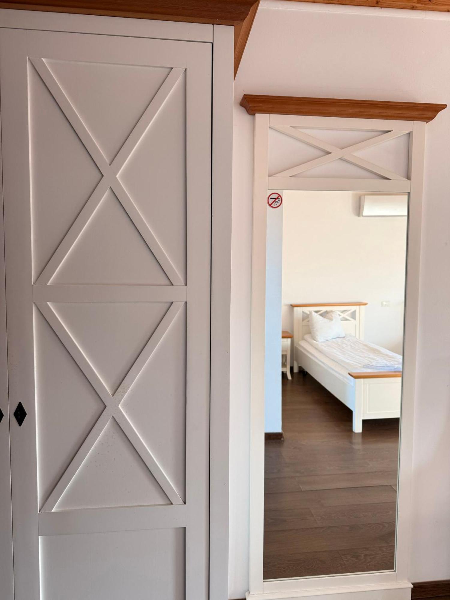 Lifeharbour Limanu Hotel Bagian luar foto